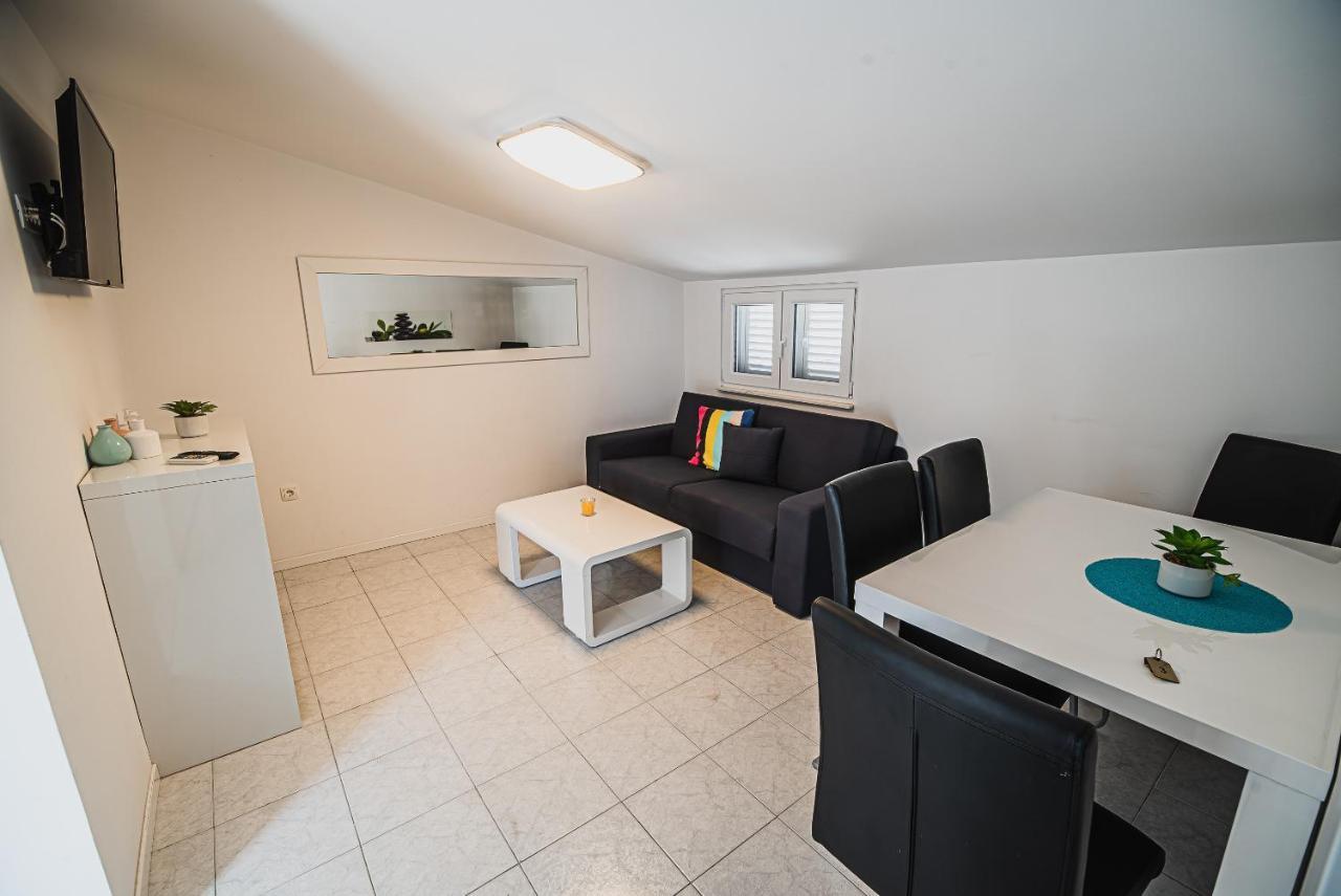Downtown Park Apartments With Balcony Vodice Exterior photo