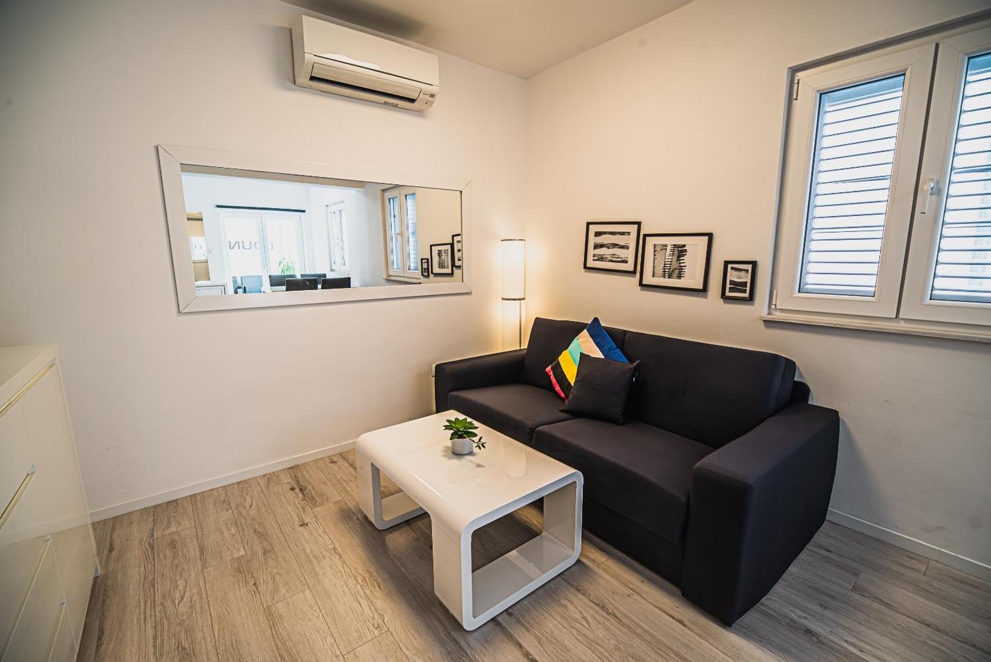 Downtown Park Apartments With Balcony Vodice Room photo
